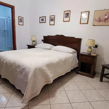 Cristina Forio di Ischia
