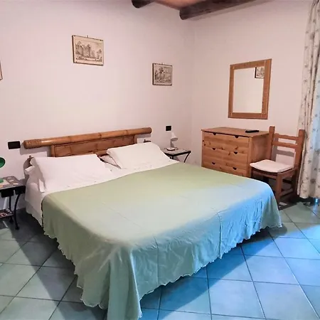 Cristina Forio di Ischia